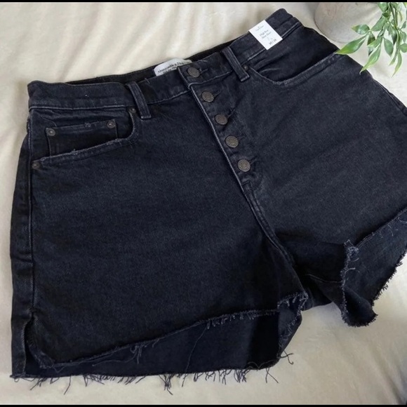 Abercrombie shorts - Picture 4 of 5